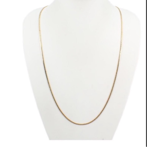 Elegant Gold Necklace